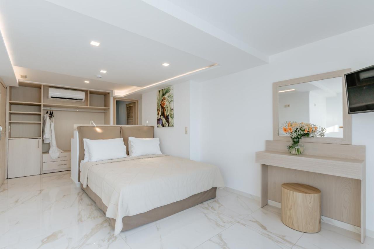 Palm Beach Hotel Apartments Rethimno Eksteriør billede